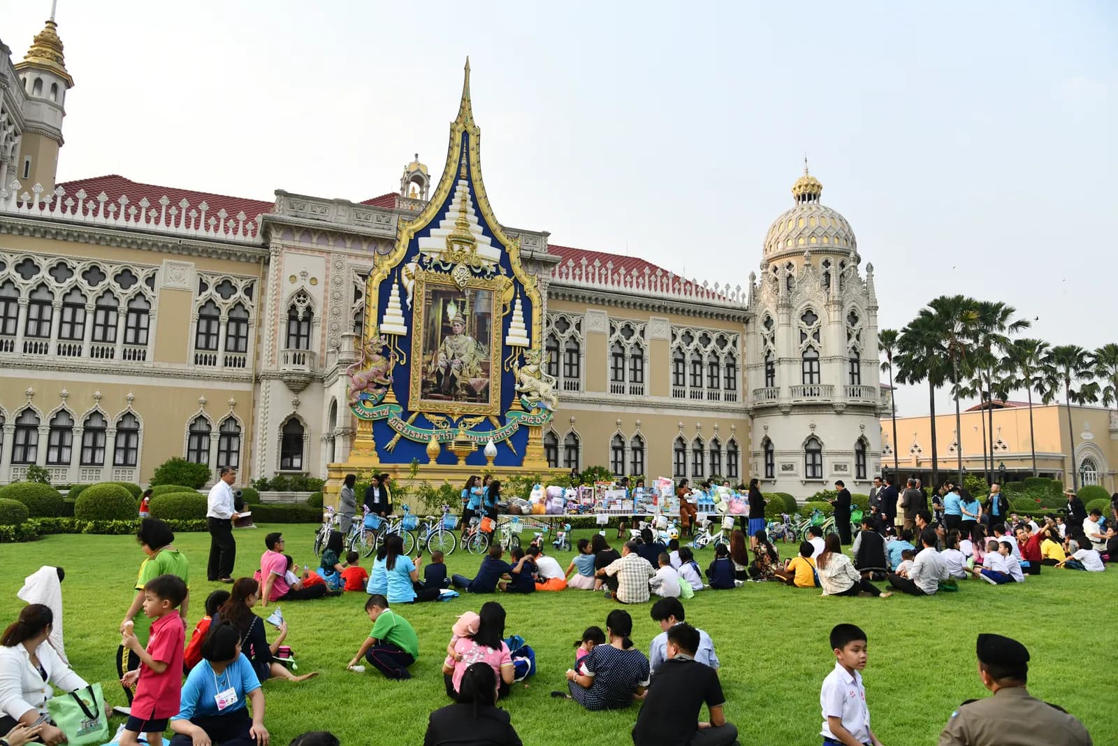 Children and families at the National Children's Day open day at Government House in Bangkok