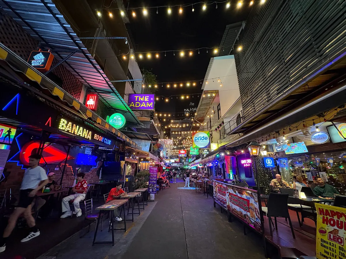 Bars and crowds along Silom Soi 4