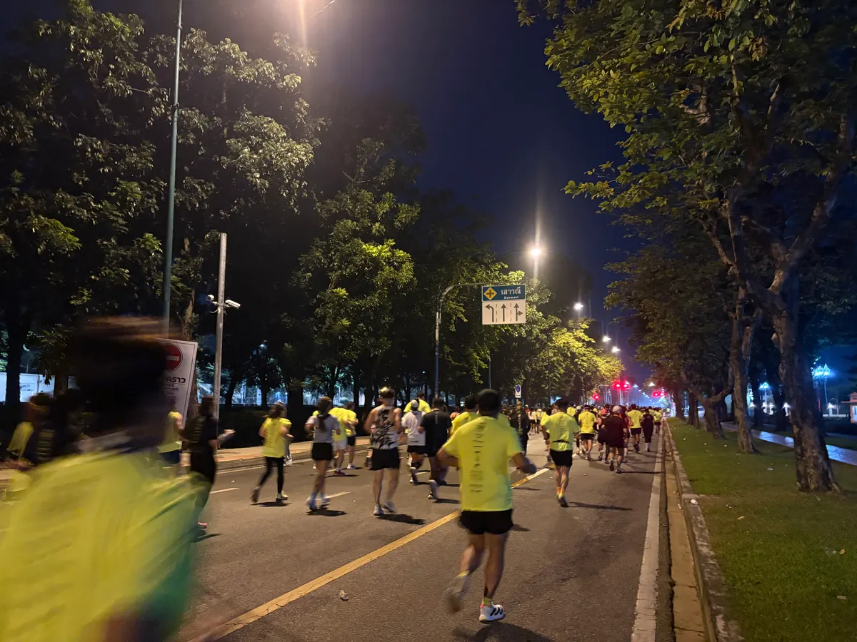 Runners on the course of the Amazing Thailand Marathon Bangkok 2025